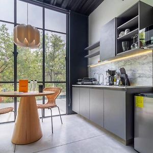 Lively Loft w or Modern Deco Roma Norte